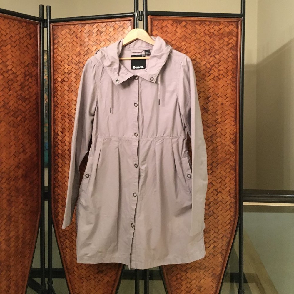 Preppy Athletic Lavender Lightweight Hooded Rain Jacket Bench - L